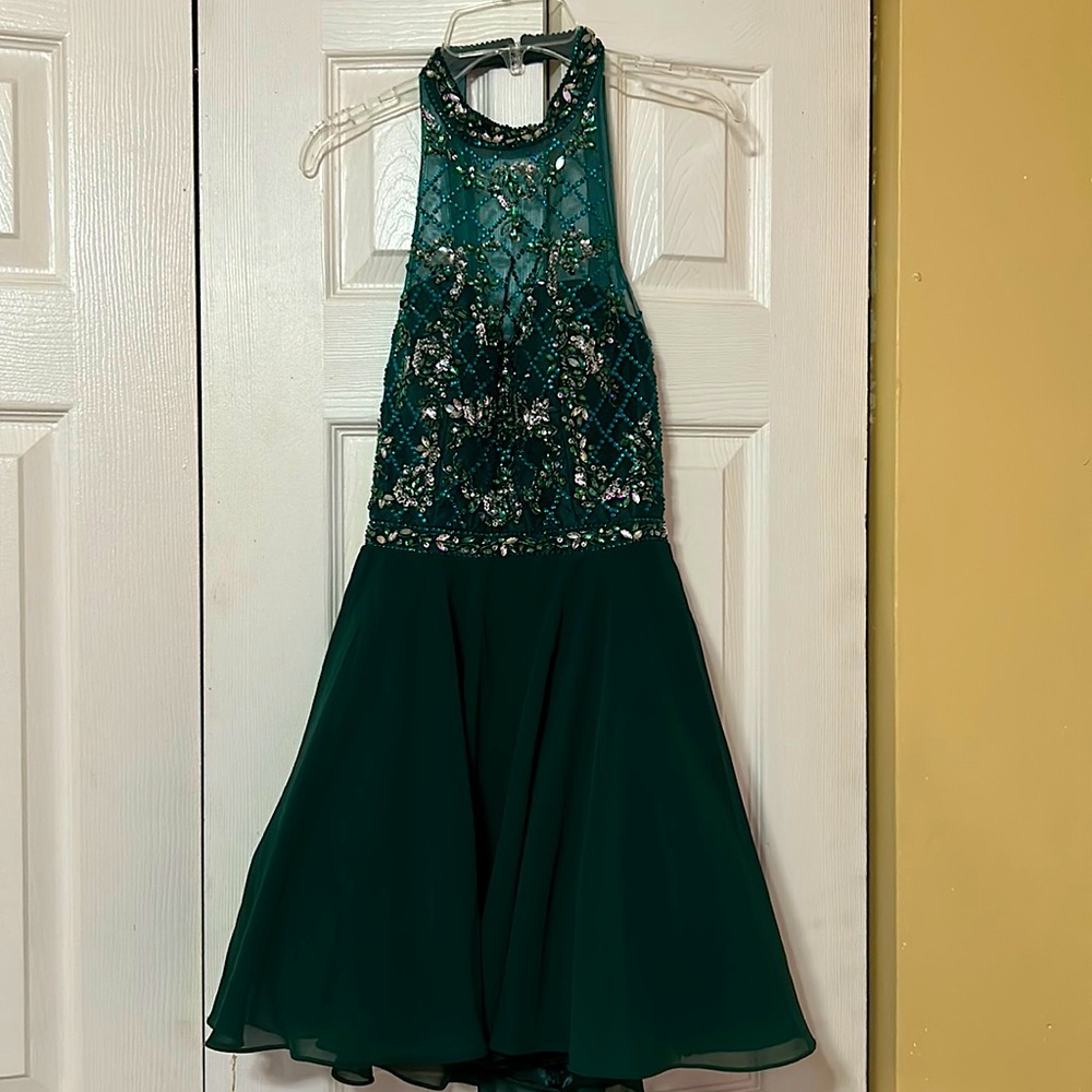 B darlin Homecoming dress  size 4